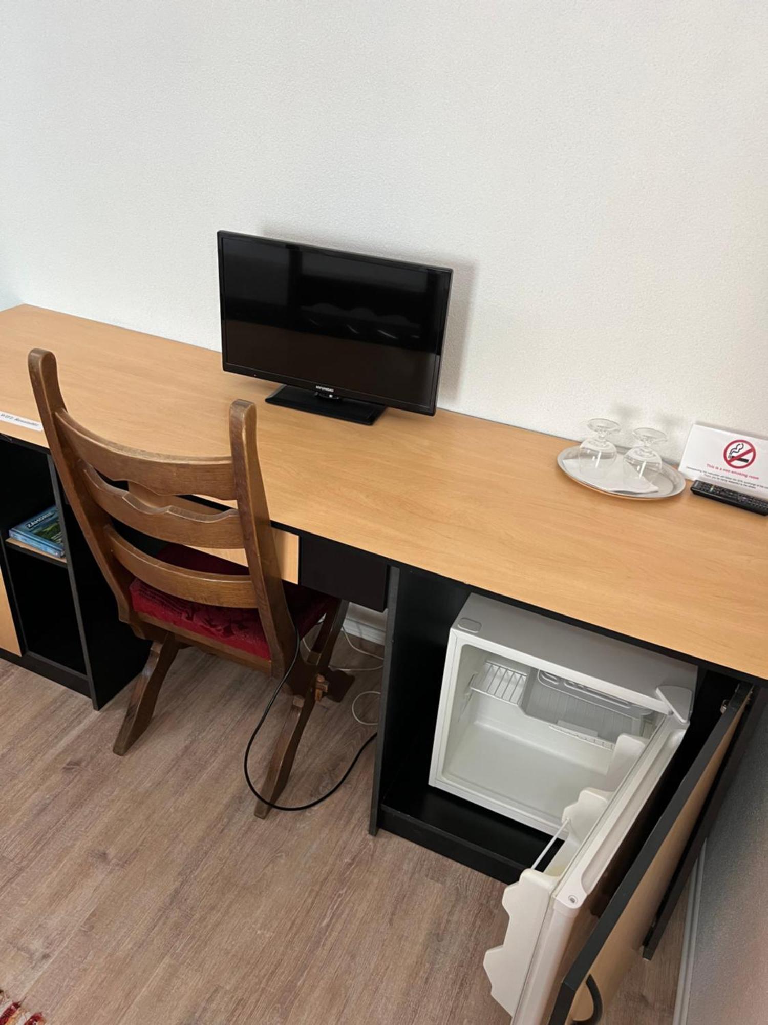Hotel Senica, Garni Ngoại thất bức ảnh